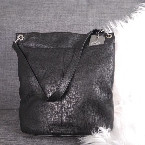 NWT VINCE CAMUTO LEATHER LIYA HOBO SHOULDER BAG - Picture 13 of 15